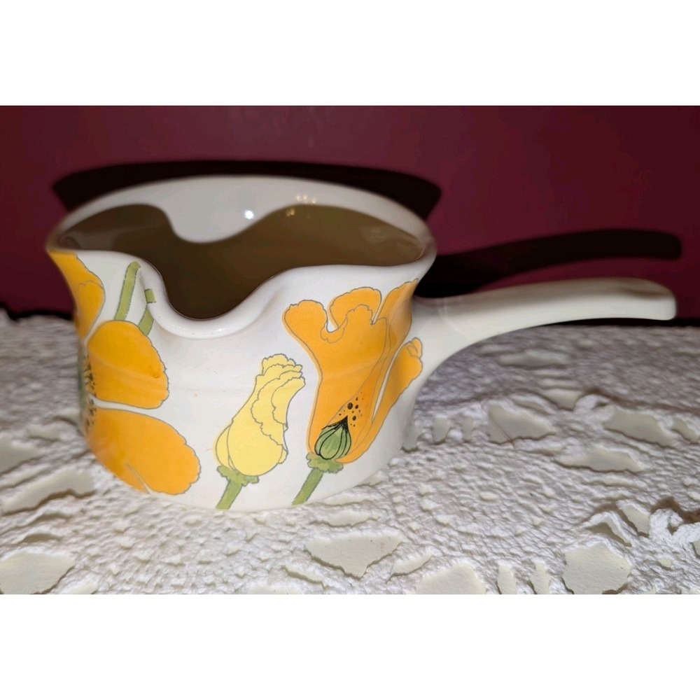 VTG MCM Metlox Poppytrail WILD POPPY Gravy Boat w/ Handle Yellow Orange Floral